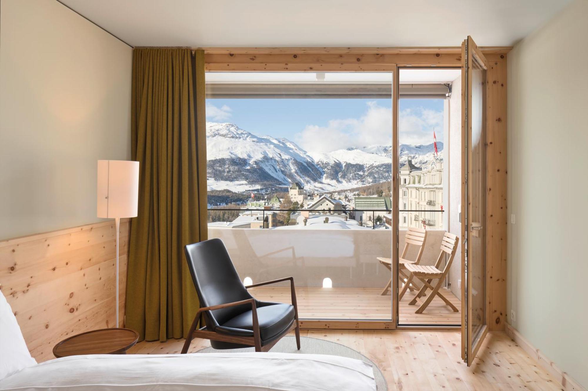 Hotel Maistra 160 Понтрезина Экстерьер фото
