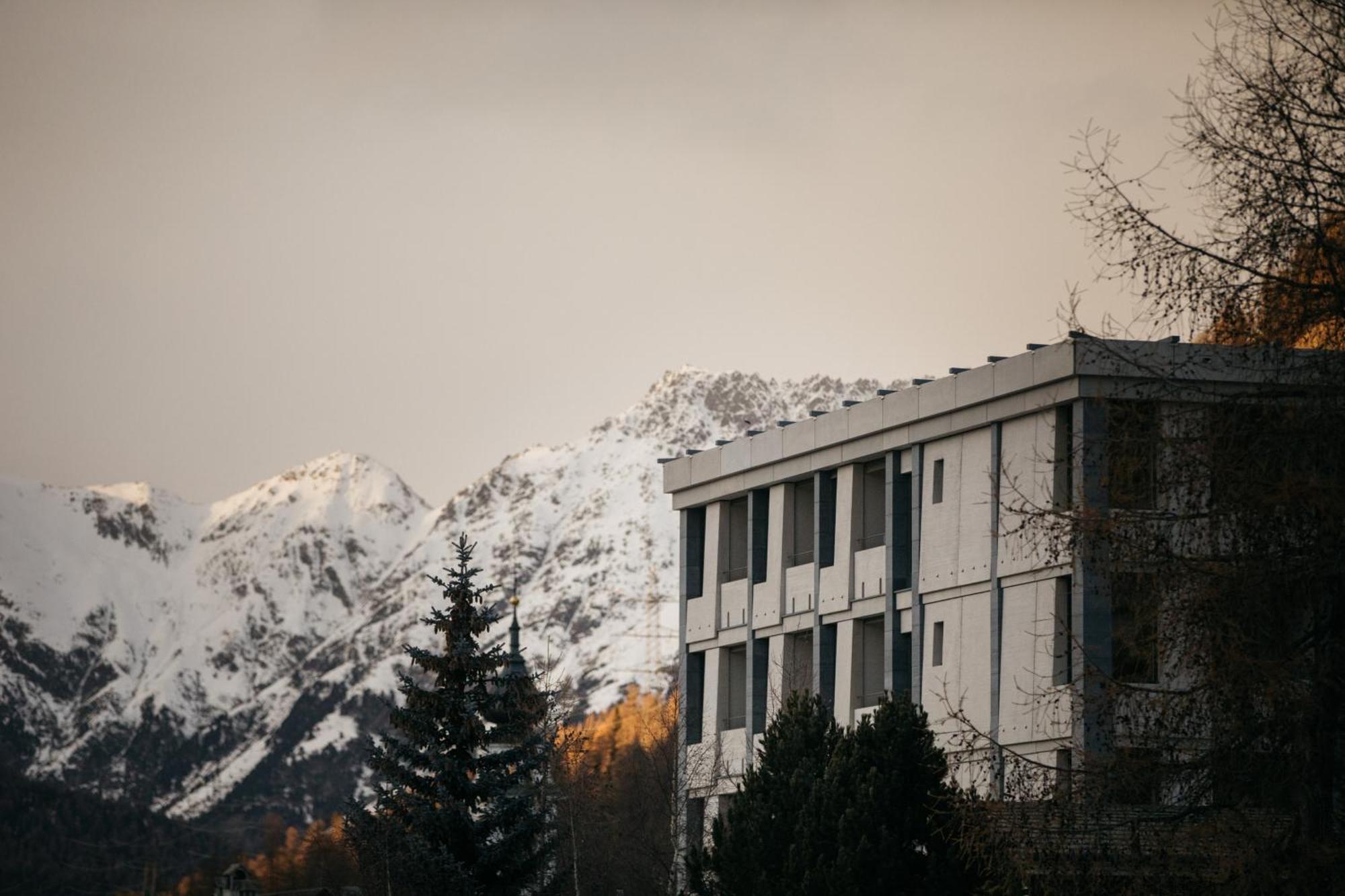 Hotel Maistra 160 Понтрезина Экстерьер фото